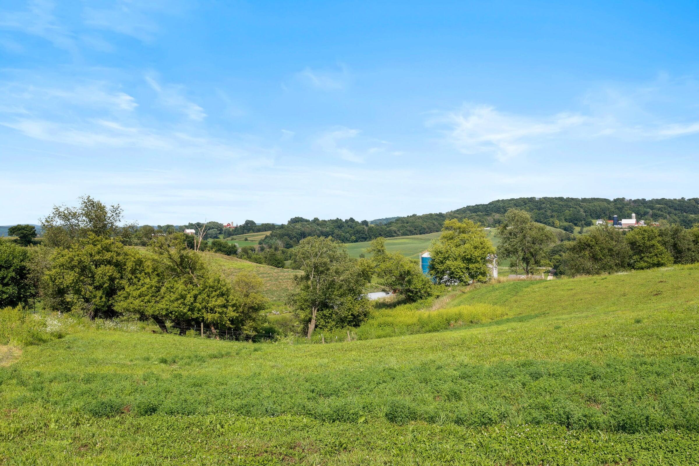 W10864 Santas Loop Wonewoc, WI 53968 - Photo 26 of 28 20250819164331982113000000-o