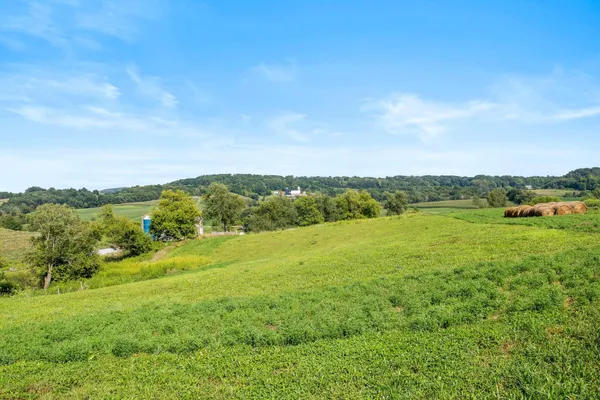 $559,000 | W10864 Santas Loop, Wonewoc, WI 53968