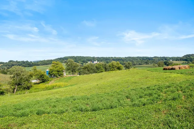 $559,000 | W10864 Santas Loop, Wonewoc, WI 53968