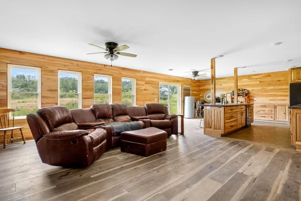 $559,000 | W10864 Santas Loop, Wonewoc, WI 53968
