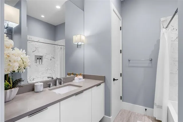 a house view with a outdoor space