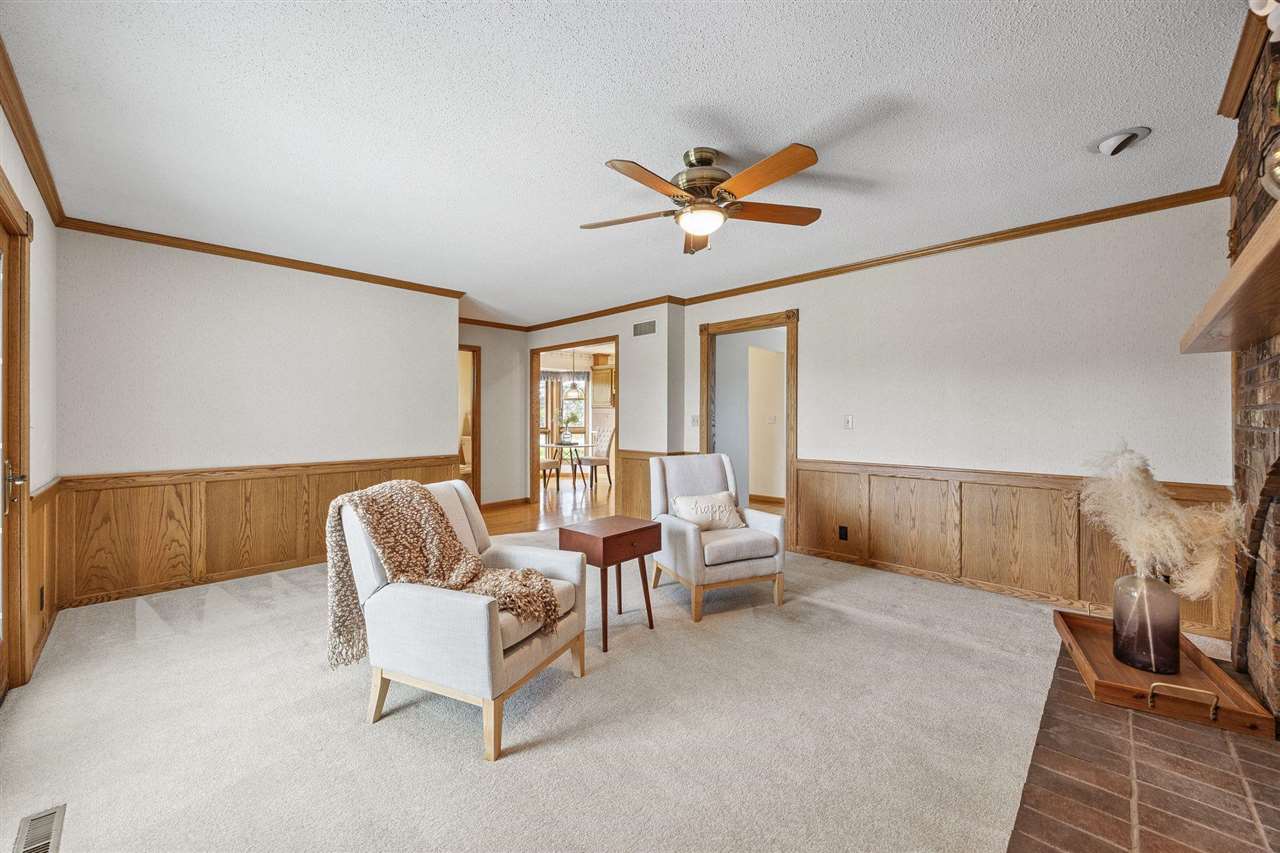 3603 Meadowknolls Road Marion, IA 52302 - Photo 6 of 34 Gallery Image 6