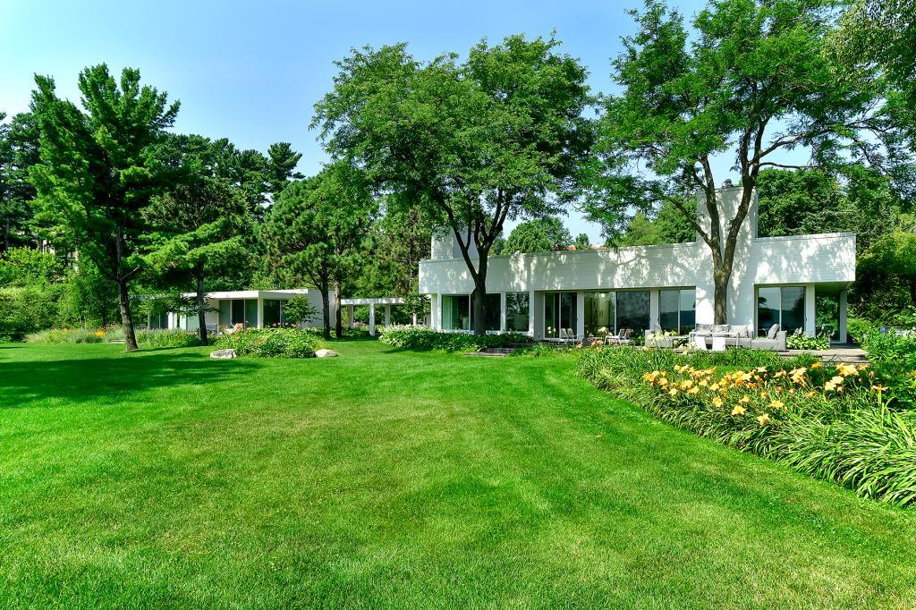 312 Ferndale Road West Wayzata, MN 55391 - Photo 6 of 31 Gallery Image 6