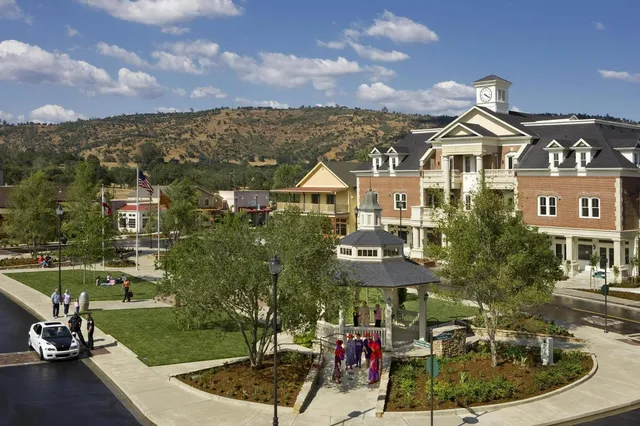 a view of a lake with houses