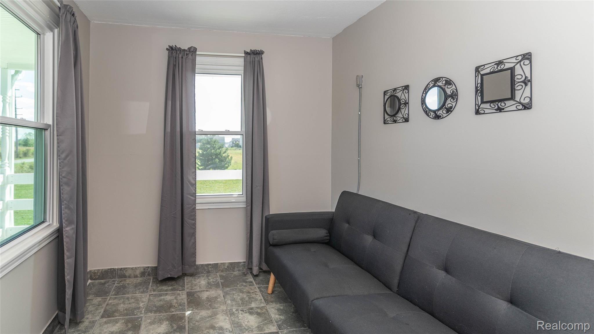 1173 Dundee Azalia Road Dundee, MI 48131 - Photo 5 of 68 00__1.jpg