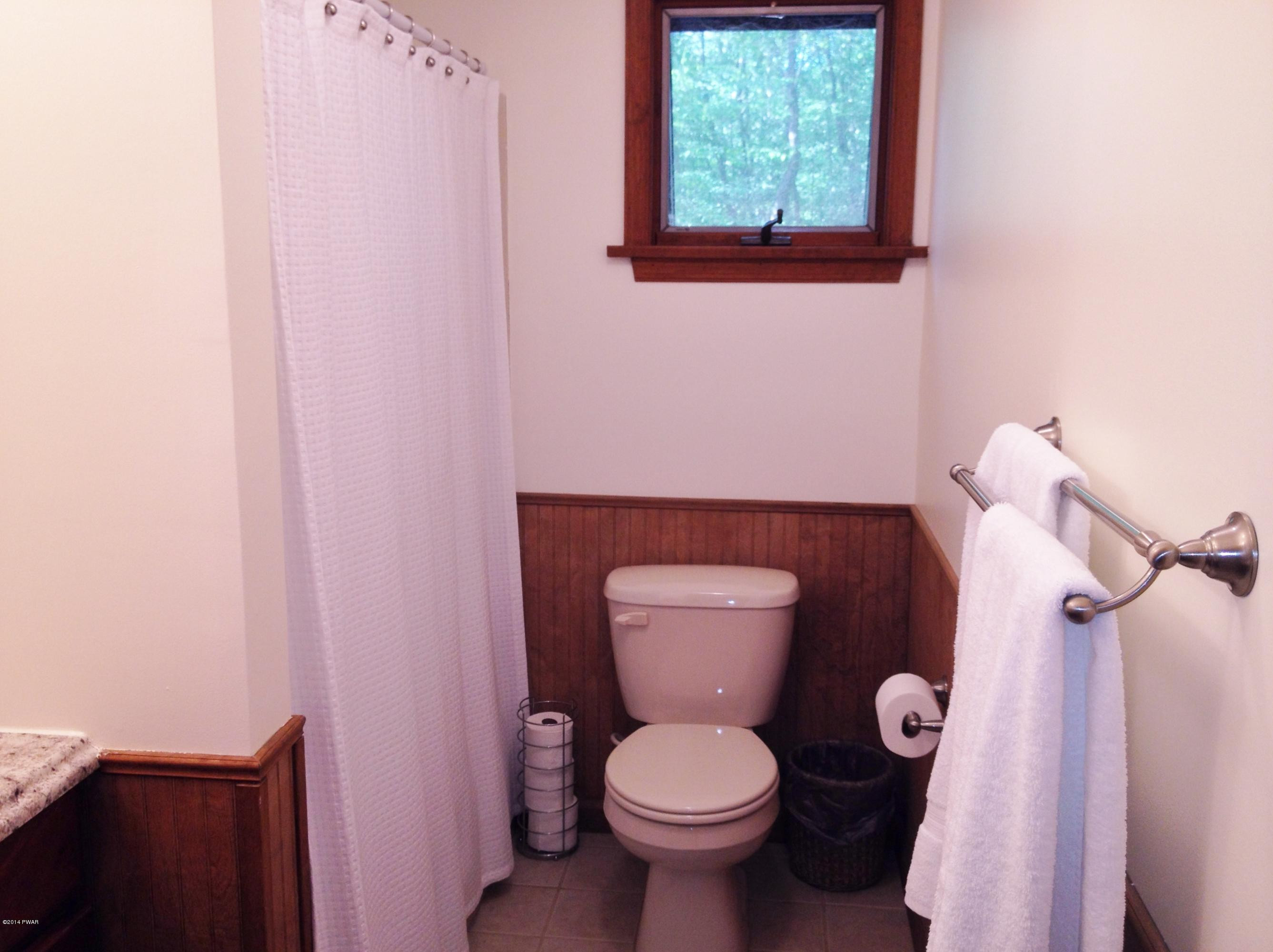 124 Stonehenge Road Milford, PA 18337 - Photo 30 of 52 Gallery Image 30