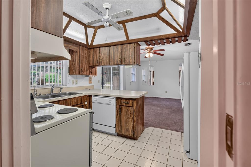 5080 East Prentice Lane Inverness, FL 34452 - Photo 10 of 49 Gallery Image 10
