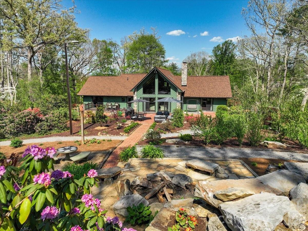 68 Acorn Road Asheville, NC 28804 - Photo 2 of 47 Gallery Image 2
