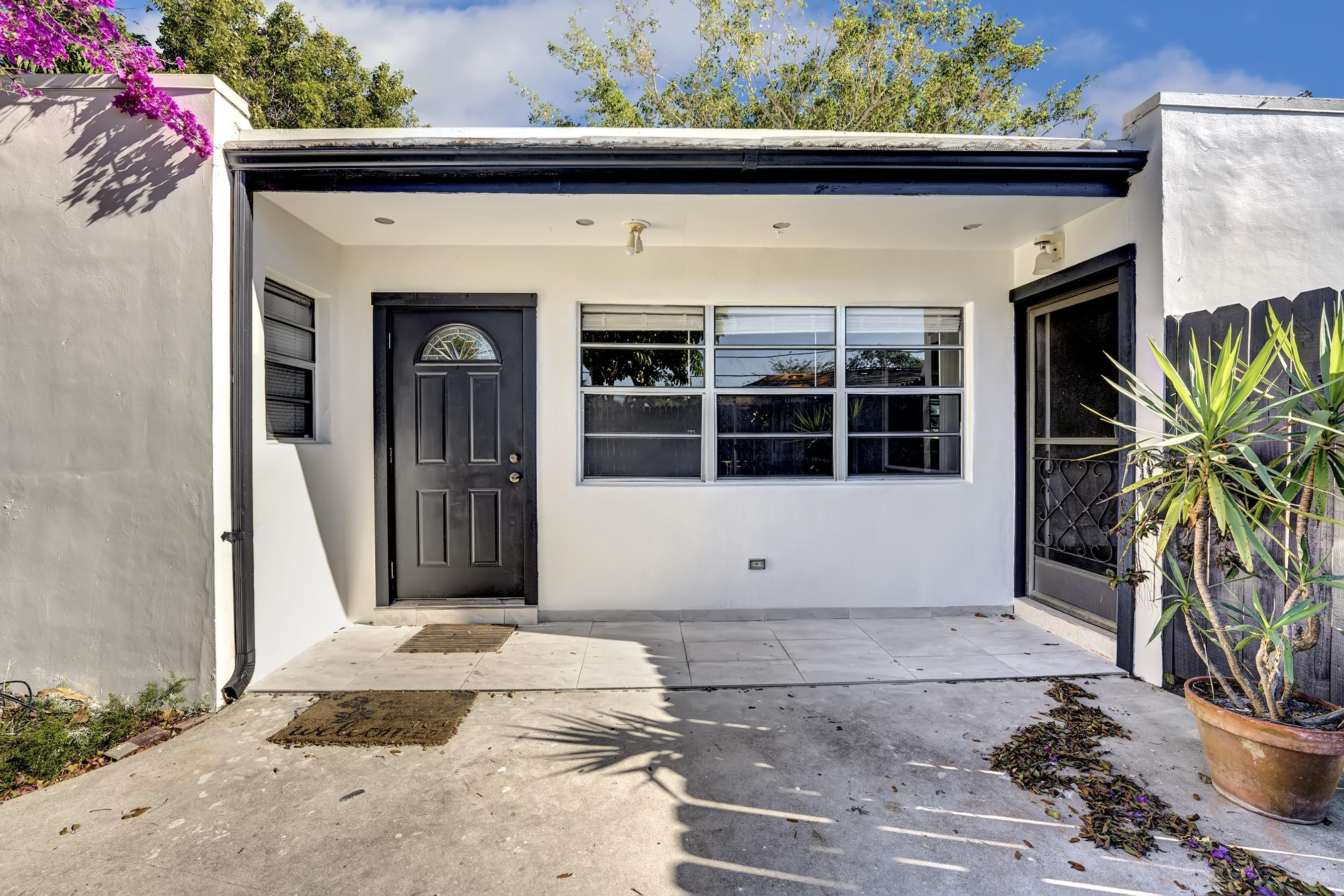 408 Lancaster Street Boca Raton, FL 33487 - Photo 3 of 29 DSC08077