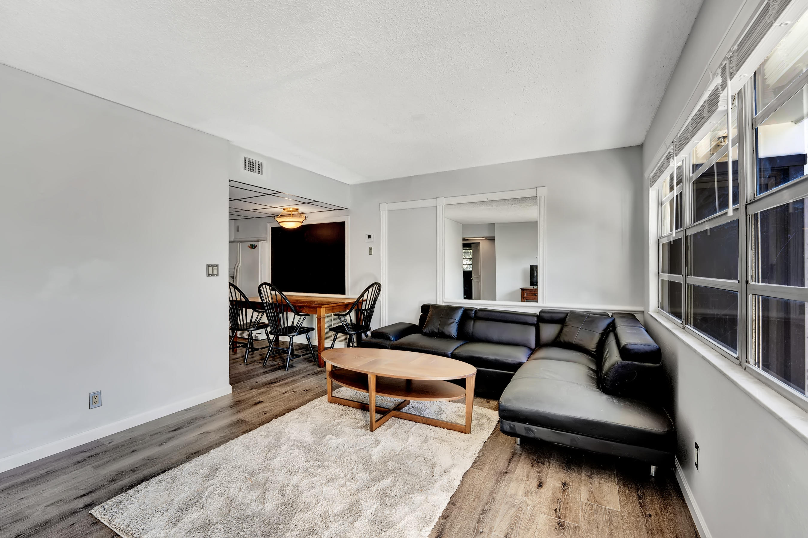 408 Lancaster Street Boca Raton, FL 33487 - Photo 4 of 29 DSC08082