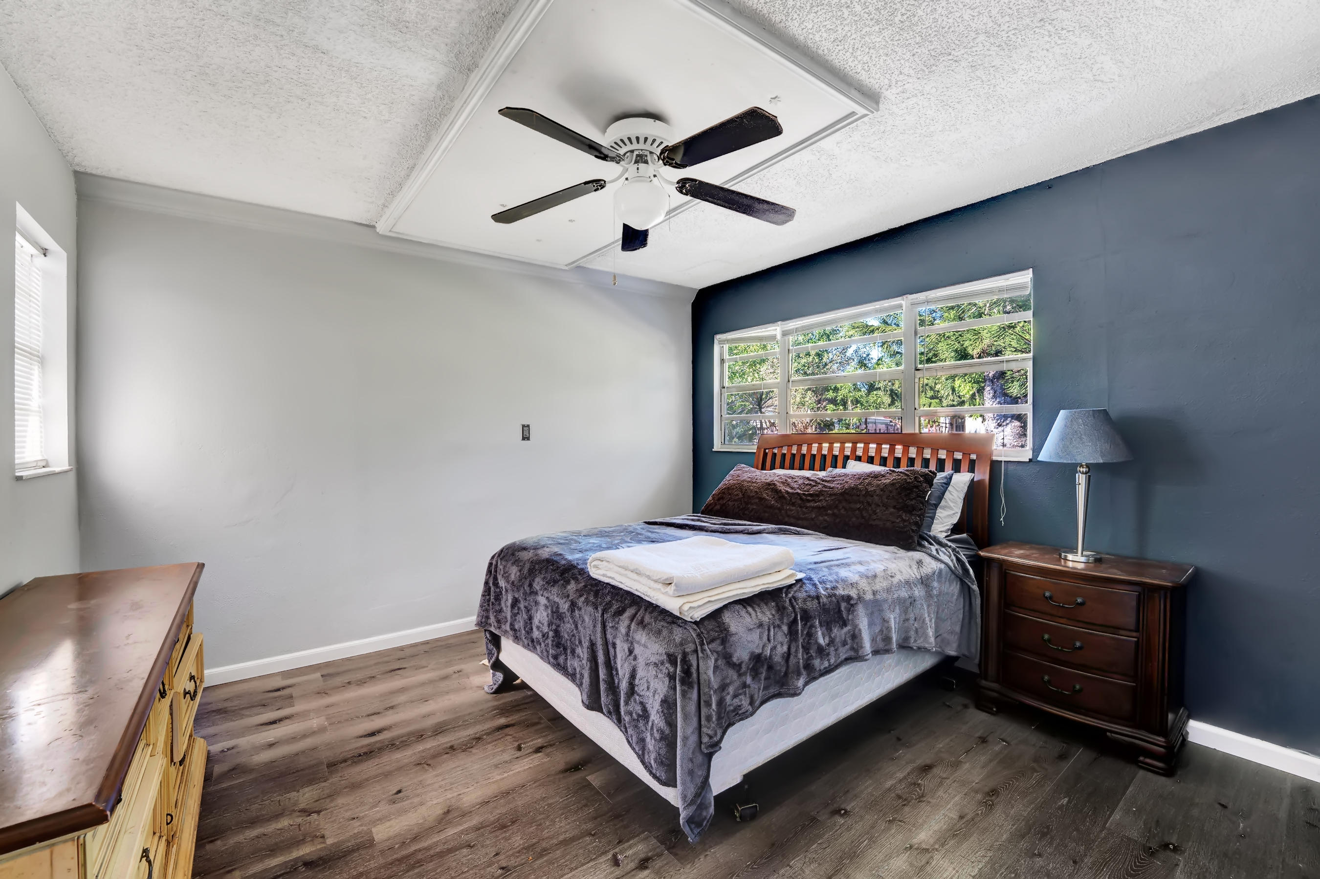 408 Lancaster Street Boca Raton, FL 33487 - Photo 7 of 29 DSC08097