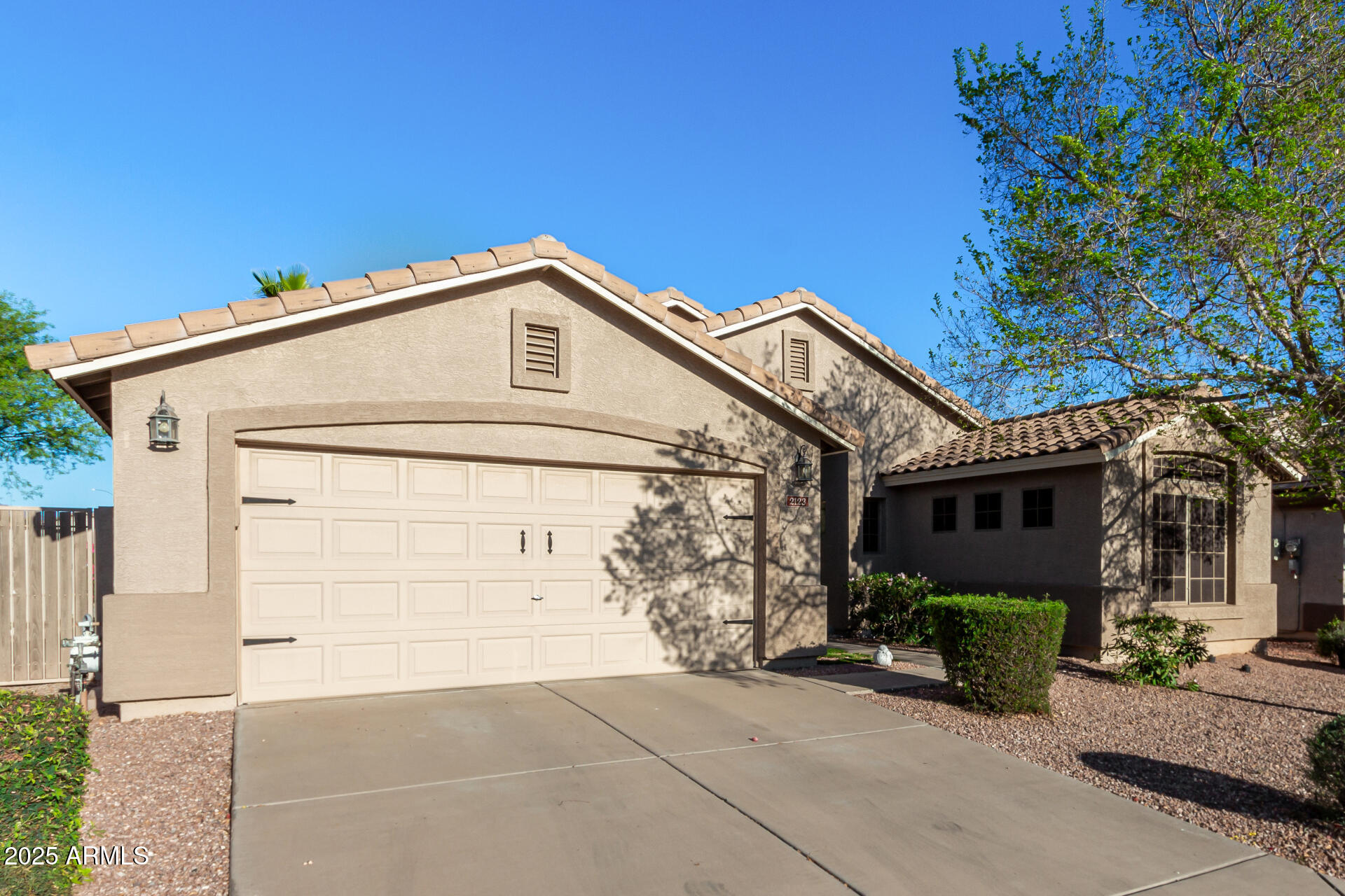2123 South Bristol Mesa, AZ 85209 - Photo 11 of 45 11 - Bristol
