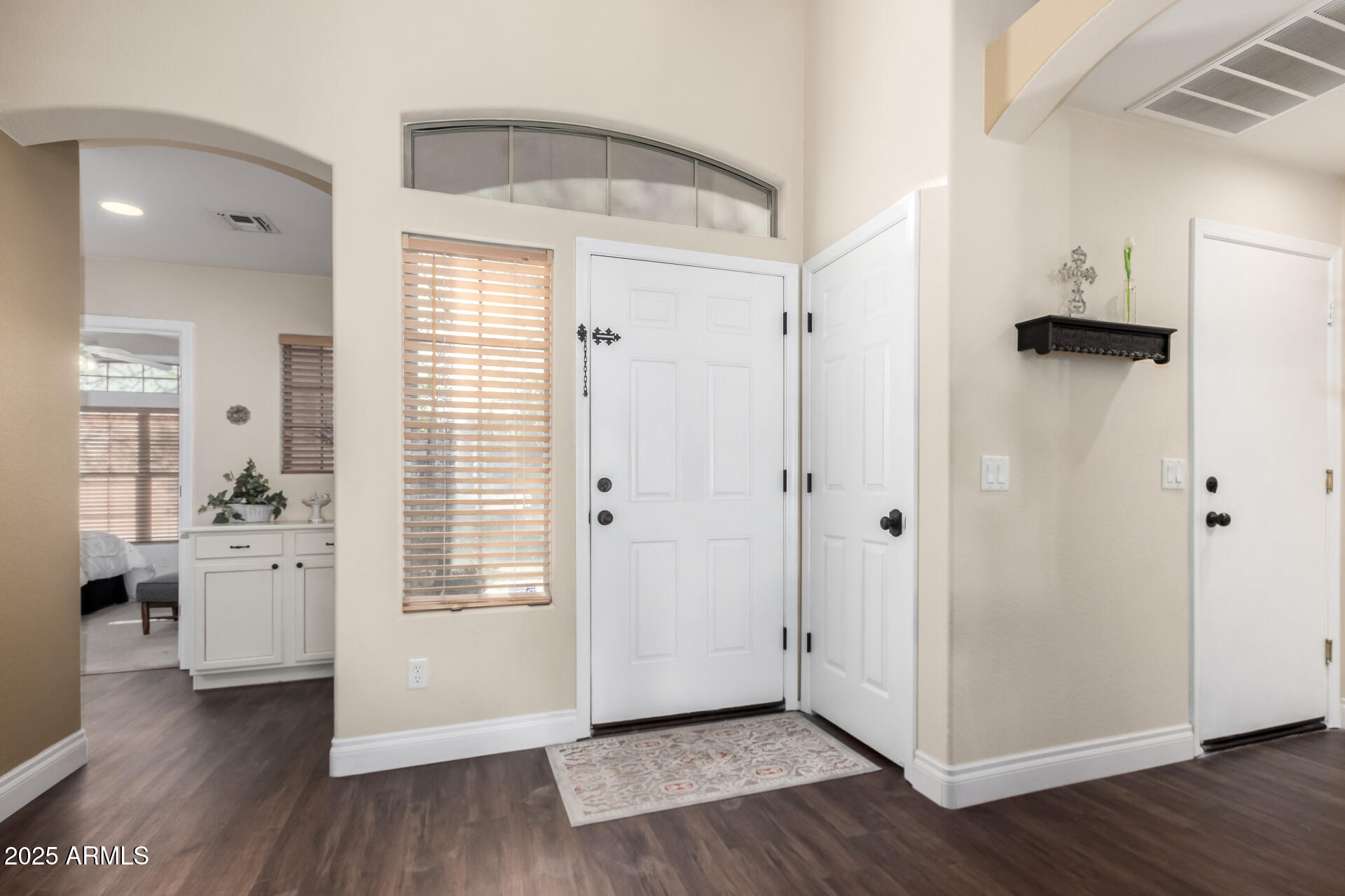 2123 South Bristol Mesa, AZ 85209 - Photo 12 of 45 12 - Bristol