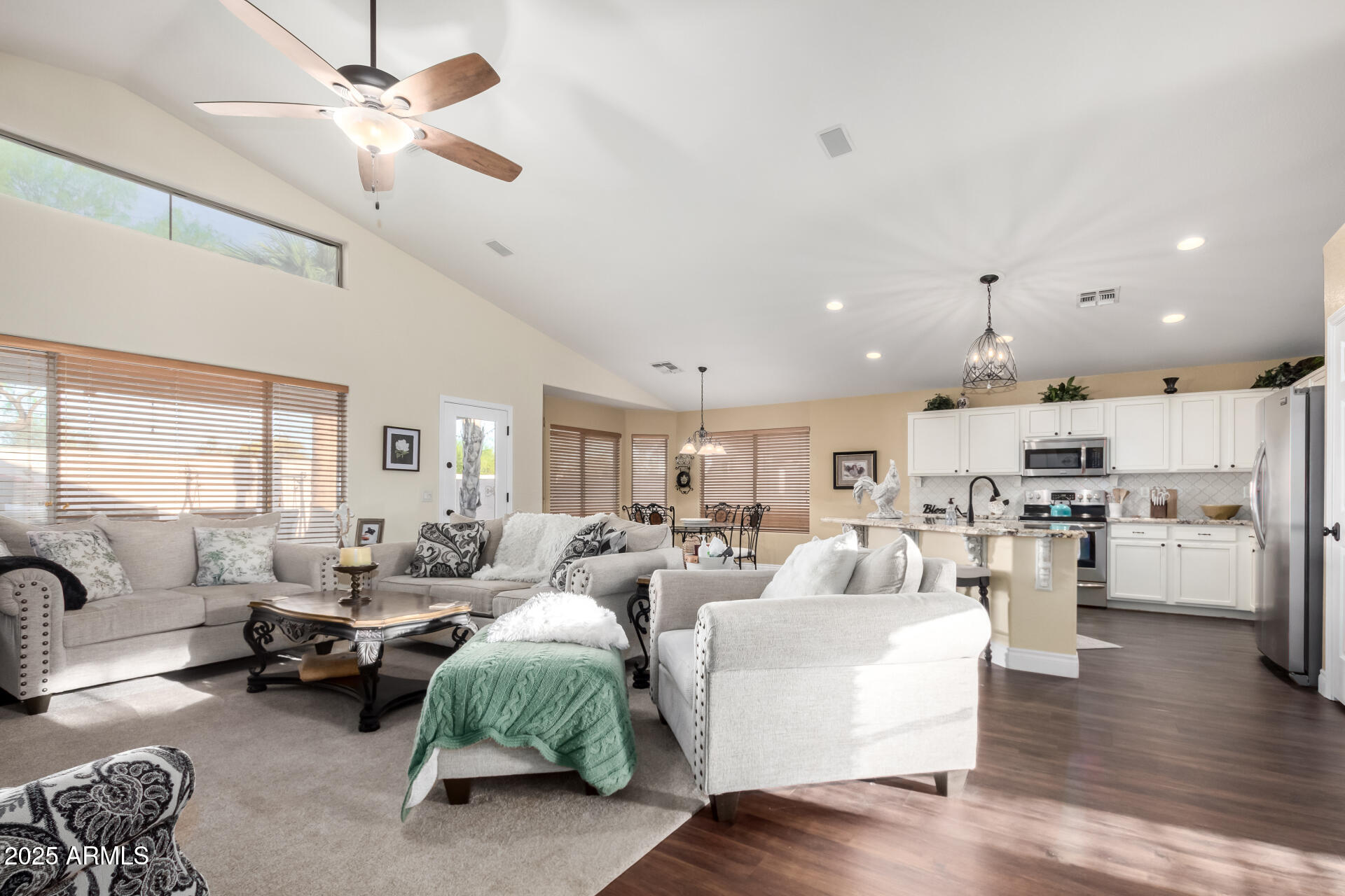 2123 South Bristol Mesa, AZ 85209 - Photo 14 of 45 14 - Bristol