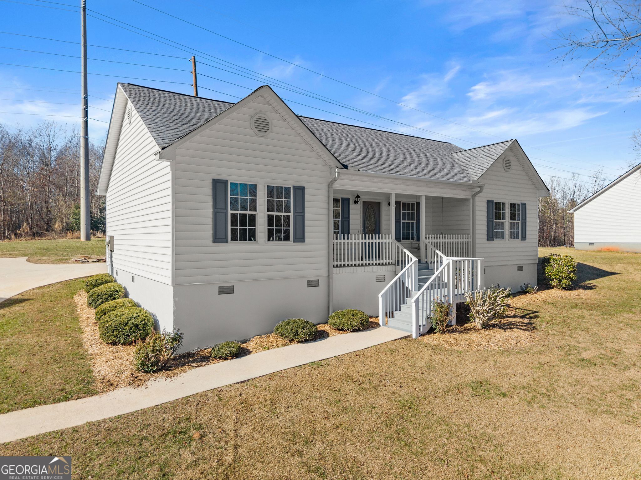 137 Sherrell Drive Cleveland, GA 30528 - Photo 2 of 42