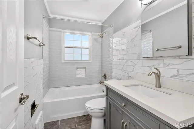 $327,500 | 7081 Winona Avenue, St. Louis, MO 63109