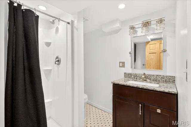 $327,500 | 7081 Winona Avenue, St. Louis, MO 63109