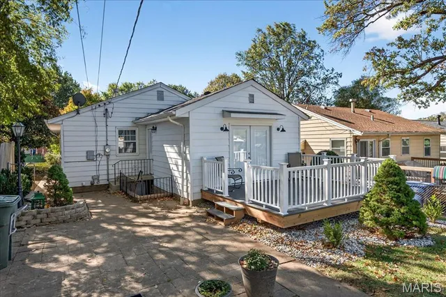 $327,500 | 7081 Winona Avenue, St. Louis, MO 63109