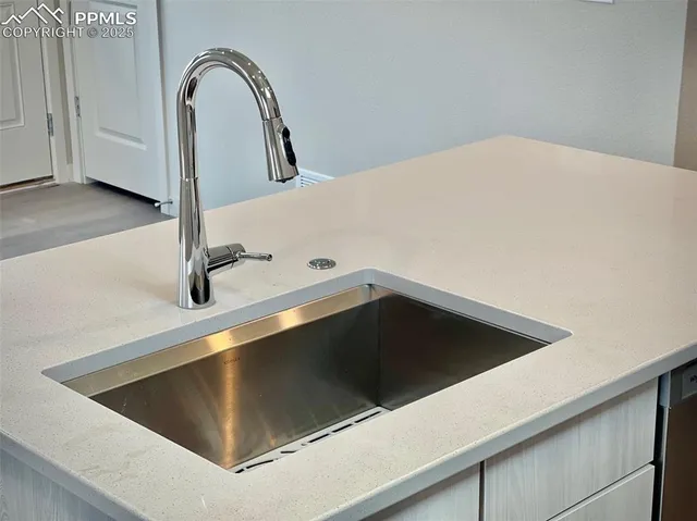 a close view of sink