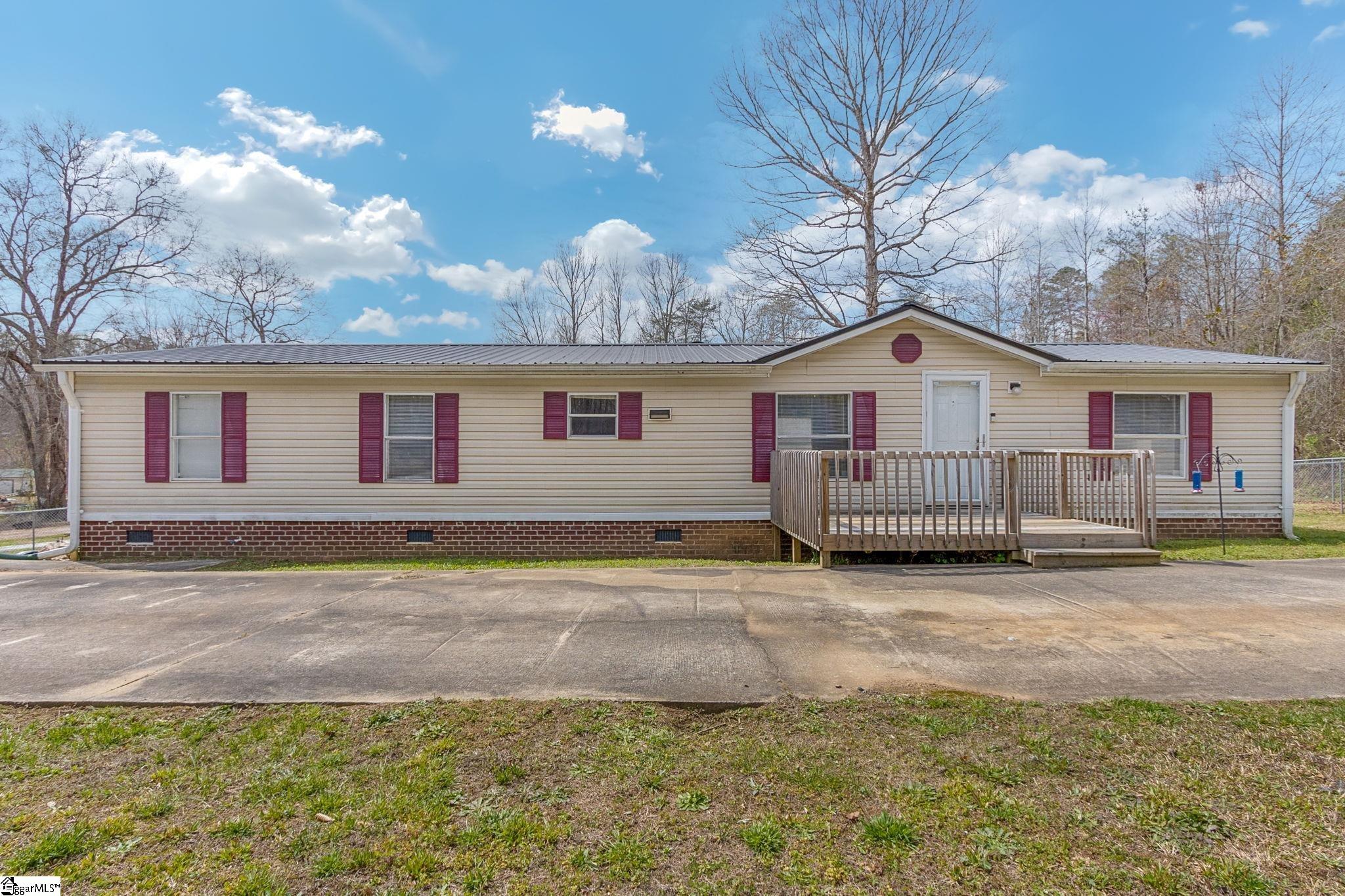 522 Raines Road Easley, SC 29640 - Photo 5 of 32