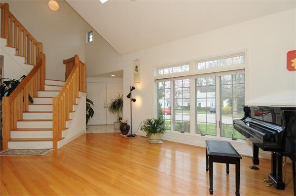 140 Wiswall Road Newton, MA 02459 - Photo 5 of 12