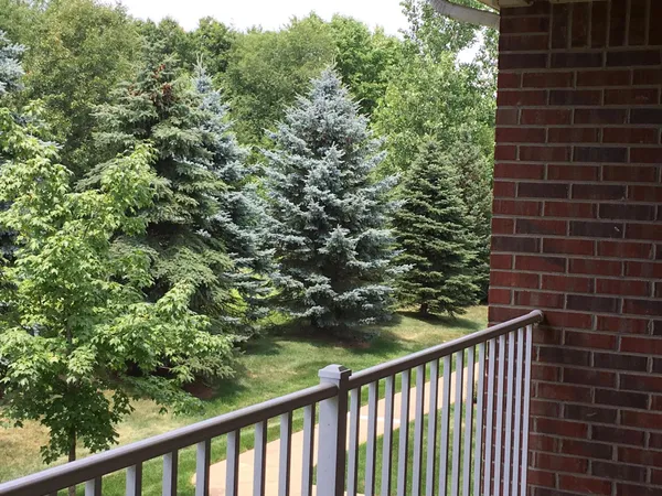 $260,000 | 20209 Chesapeake Circle, Walled Lake, MI 48390