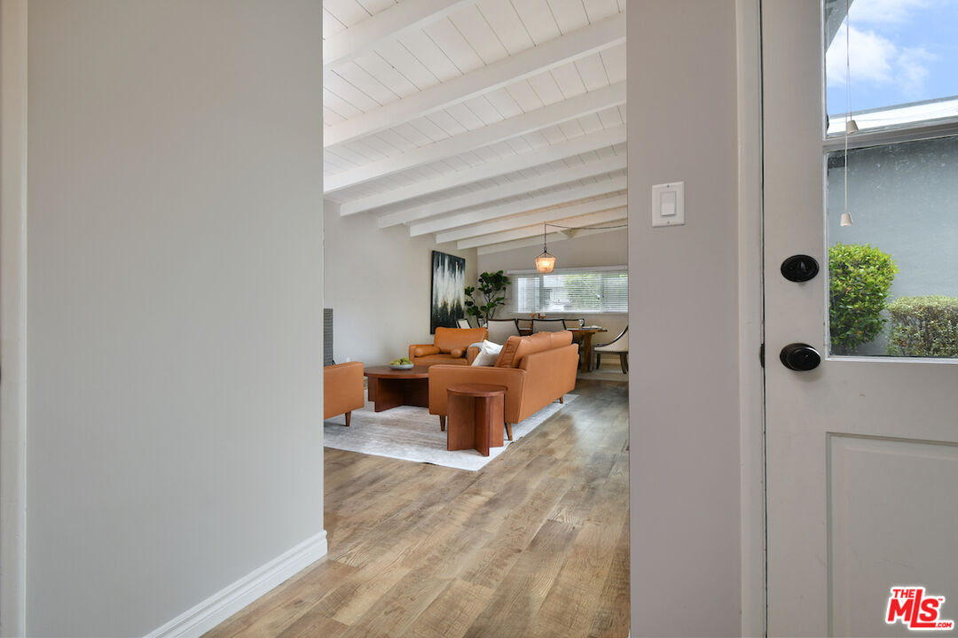 7014 Ramsgate Avenue Los Angeles, CA 90045 - Photo 20 of 41