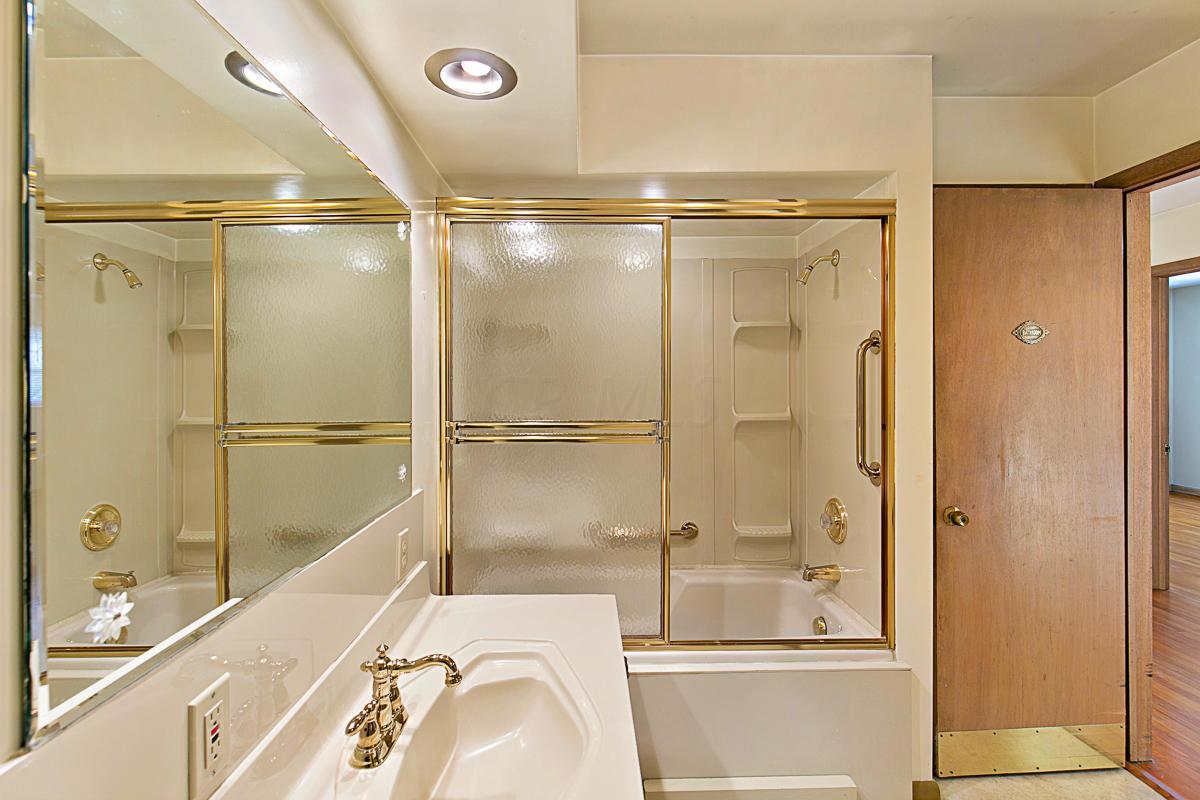 2620 Jordan Road Columbus, OH 43231 - Photo 18 of 32 Gallery Image 18