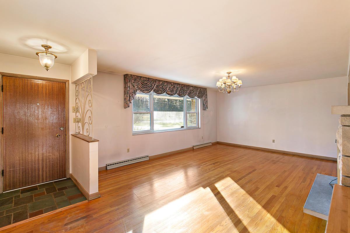 2620 Jordan Road Columbus, OH 43231 - Photo 3 of 32 Gallery Image 3