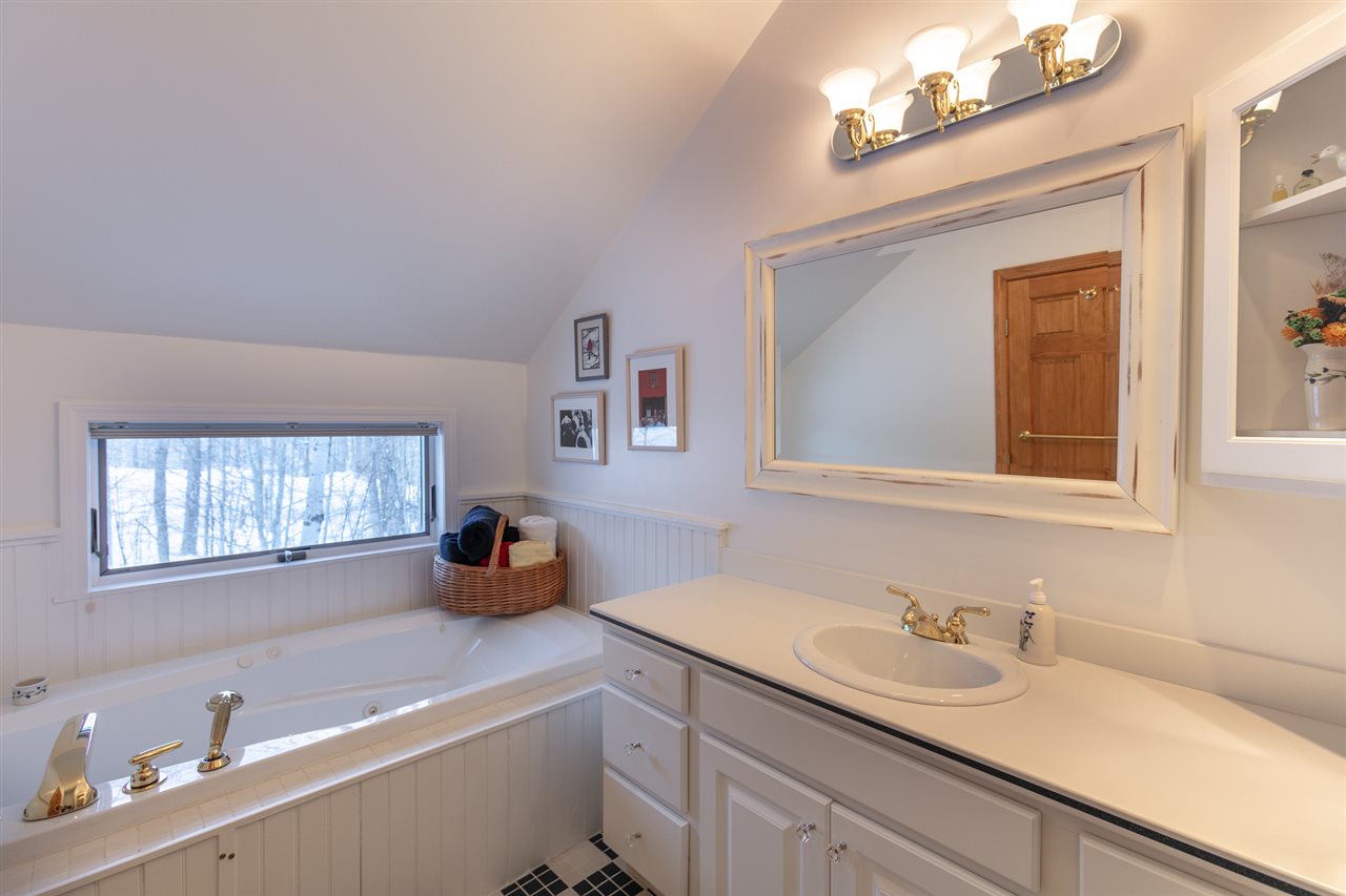 60 Sylvan Ridge Road Winhall, VT 05340 - Photo 21 of 33
