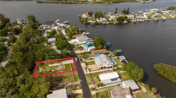 $160,000 | 9923 Alavista Drive, Gibsonton, FL 33534