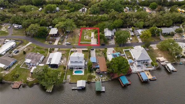 $160,000 | 9923 Alavista Drive, Gibsonton, FL 33534