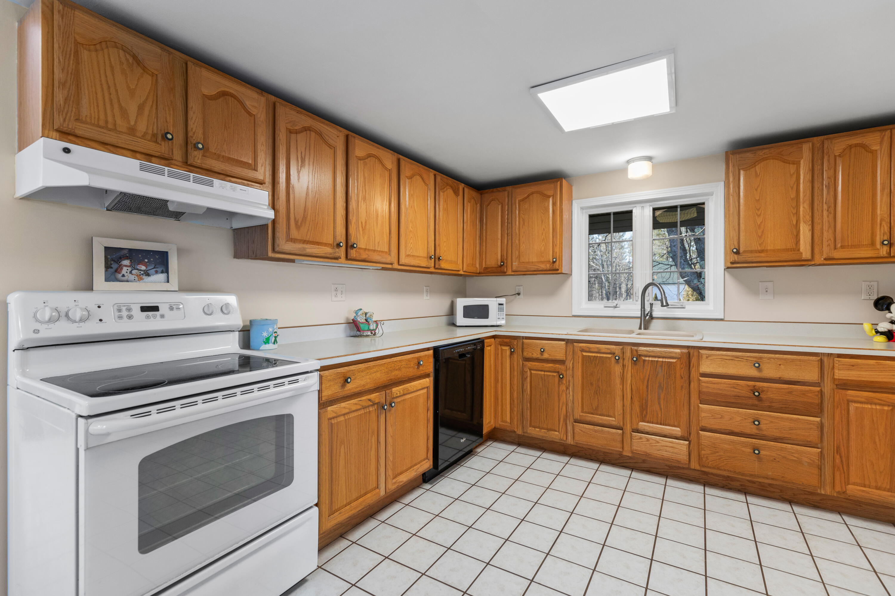 75 Eleanor Avenue Standish, ME 04084 - Photo 26 of 70 75 Eleanor Standish020