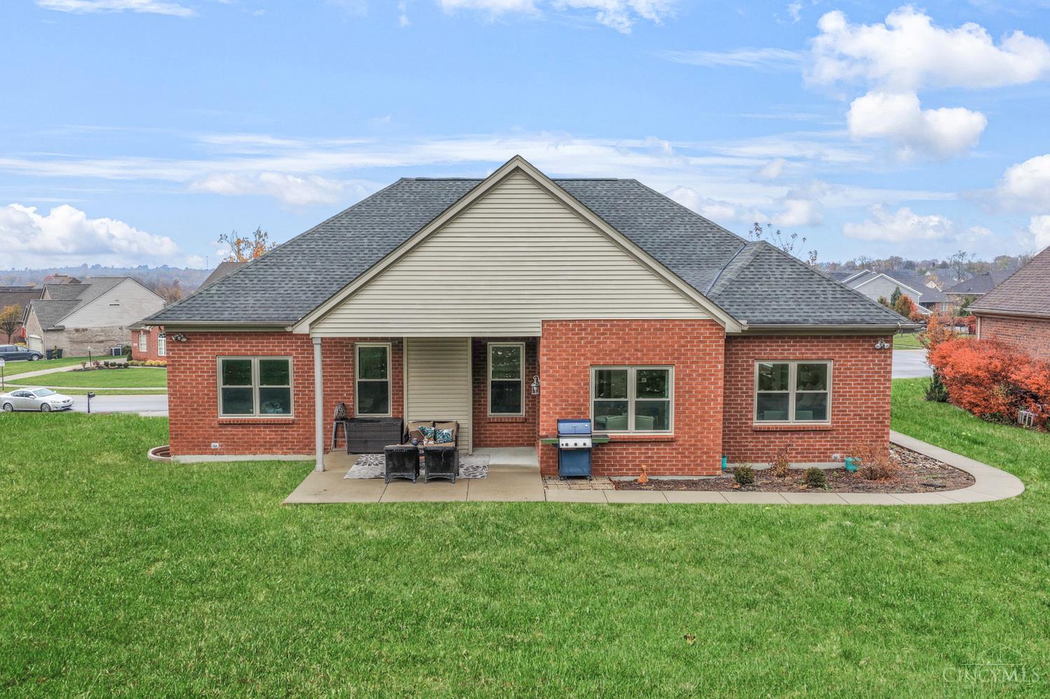 3829 Legendary Ridge Lane Cleves, OH 45002 - Photo 2 of 43