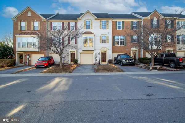 $294,900 | 98 Lullwater Way, Falling Waters, WV 25419