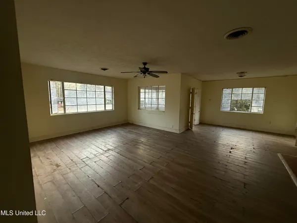 $59,500 | 230 North Sunset Terrace, Jackson, MS 39212