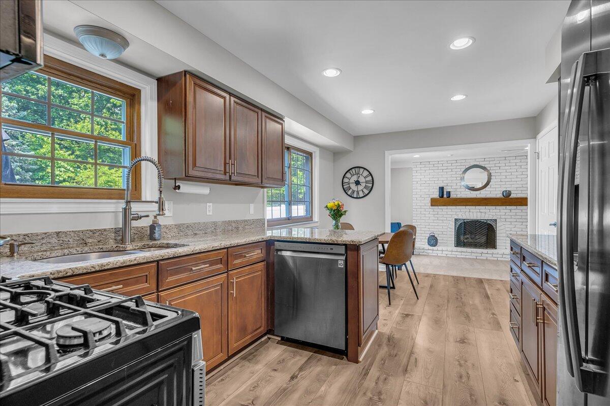 42966 Arlington Road Canton, MI 48187 - Photo 17 of 46 18-DSC09145