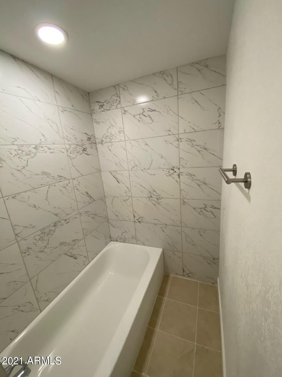 6430 West Piccadilly Road Phoenix, AZ 85033 - Photo 17 of 21 thumbnail_image2 (2)