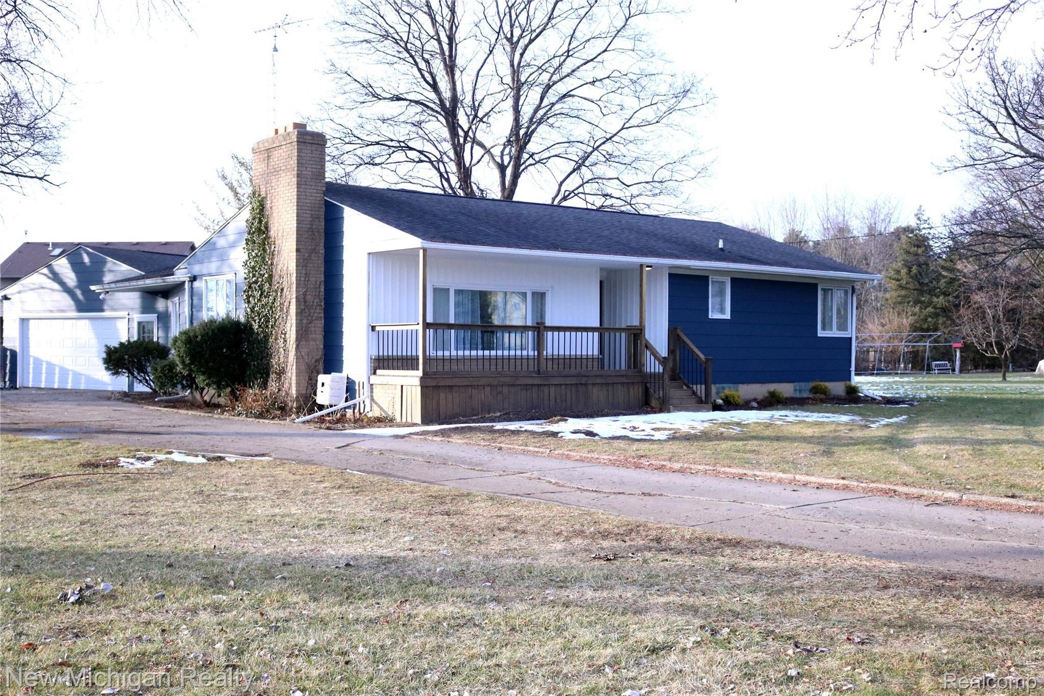 5145 Deland Road Flushing, MI 48433 - Photo 2 of 71 IMG_0367.JPG