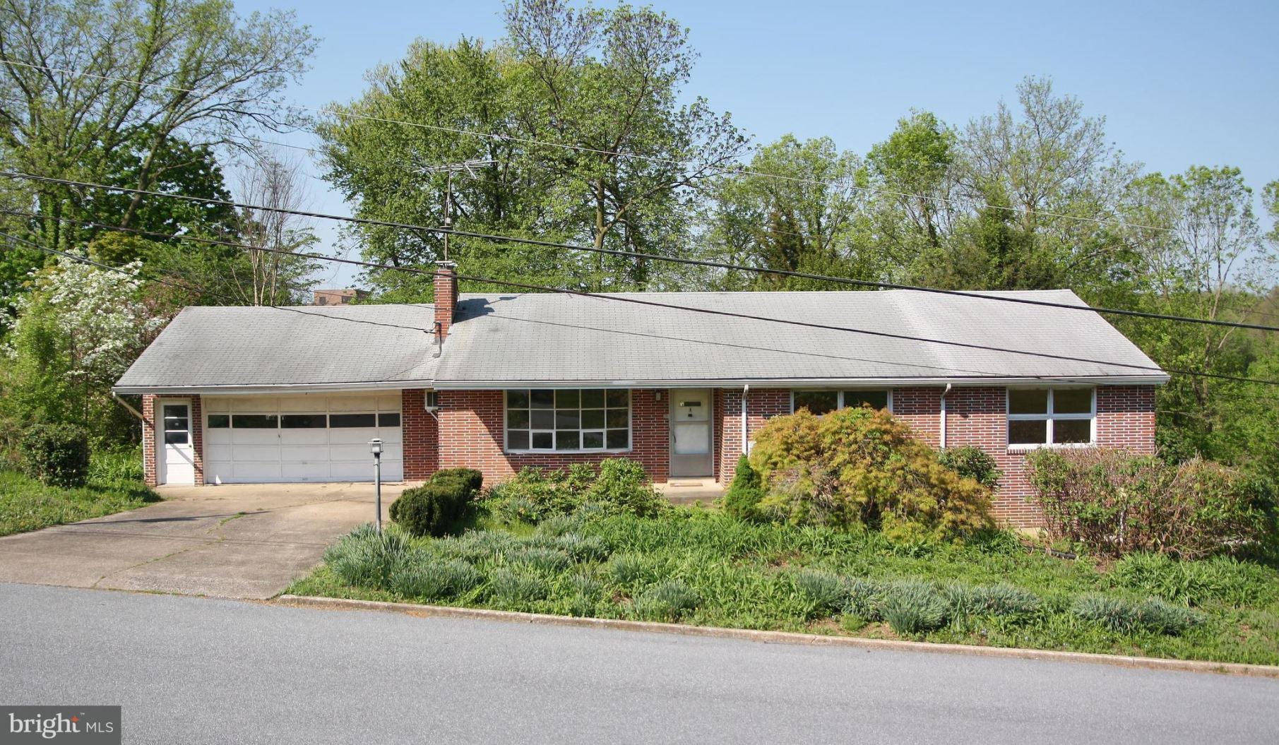4 Shady Road Camp Hill, PA 17011 - Photo 1 of 30 Gallery Image 1