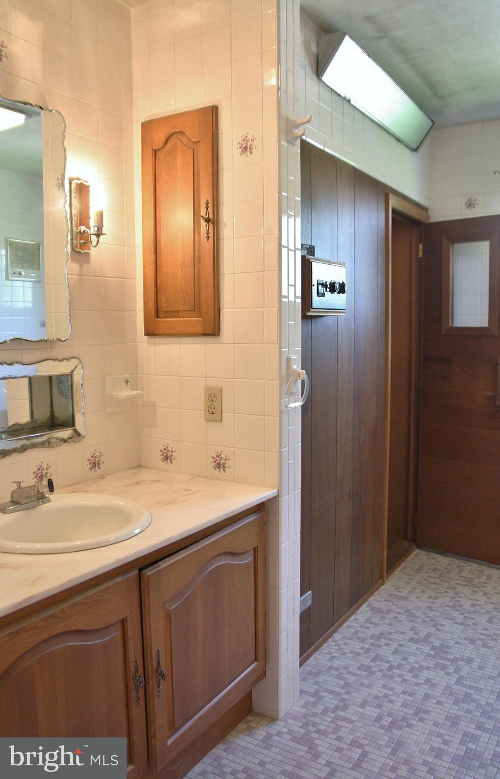 4 Shady Road Camp Hill, PA 17011 - Photo 12 of 30 Gallery Image 12