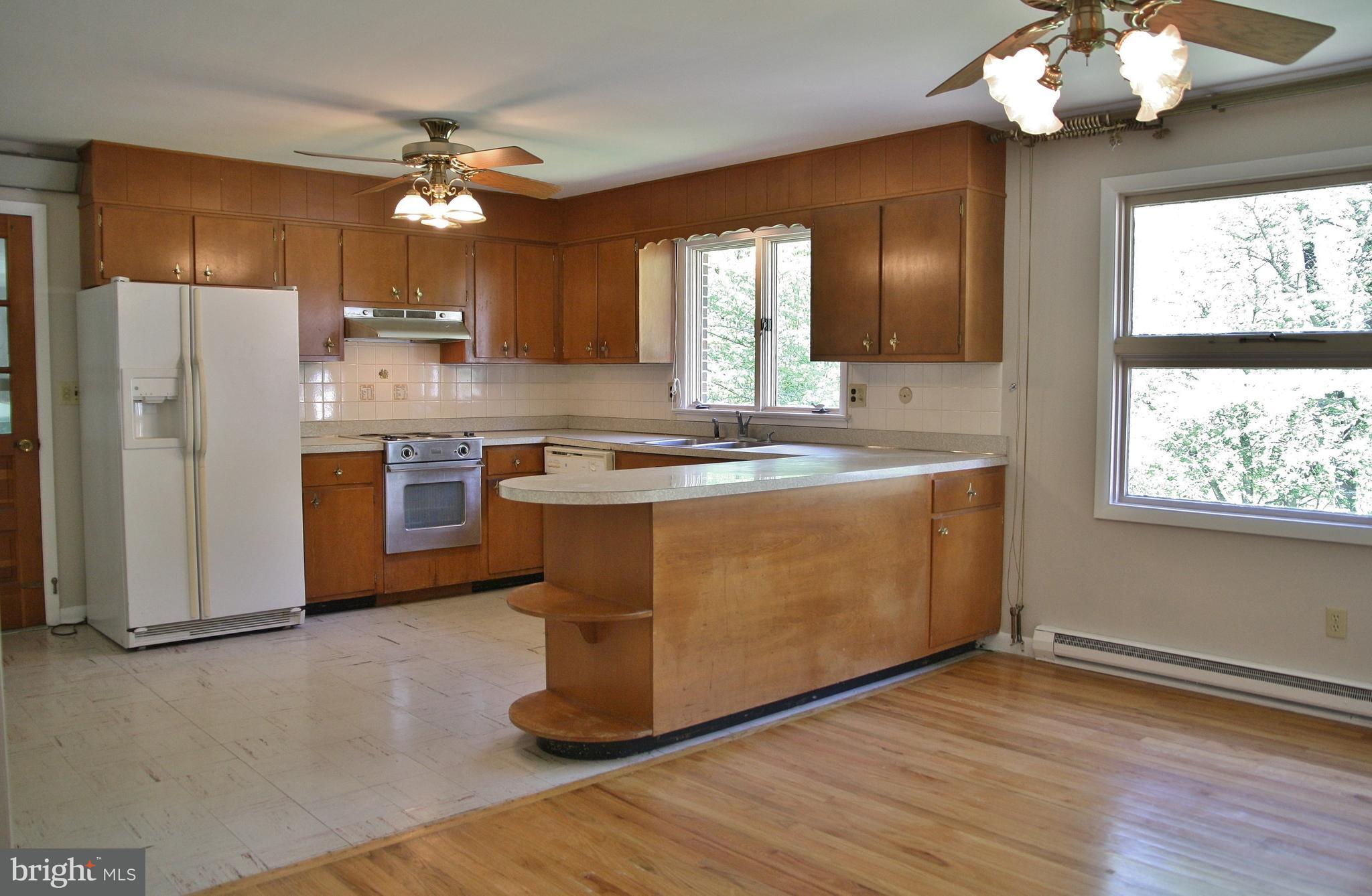4 Shady Road Camp Hill, PA 17011 - Photo 6 of 30 Gallery Image 6