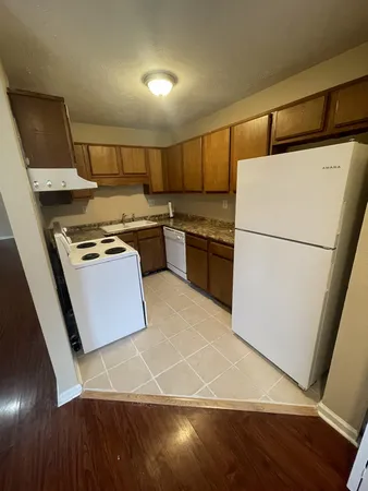 $1,275 | 7520 Roundtree Avenue, Murfreesboro, TN 37129