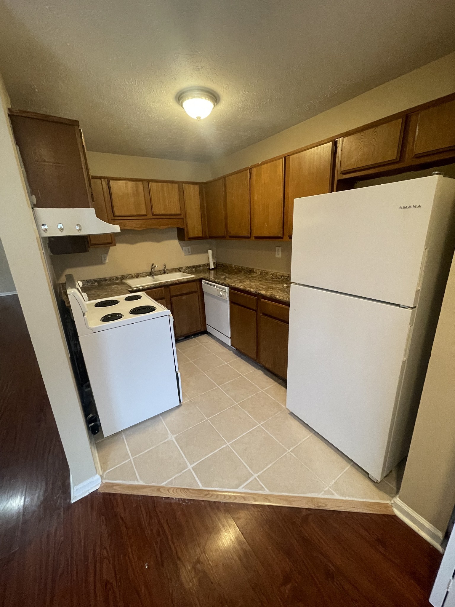 7520 Roundtree Avenue Murfreesboro, TN 37129 - Photo 3 of 8