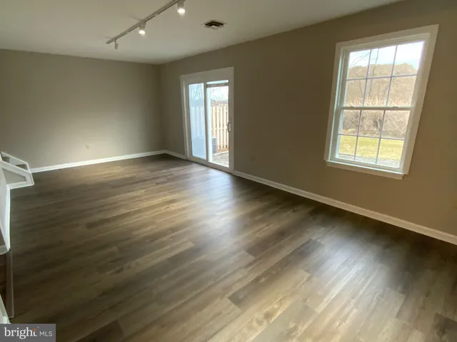 $269,900 | 6286 Spring Knoll Drive, Harrisburg, PA 17111