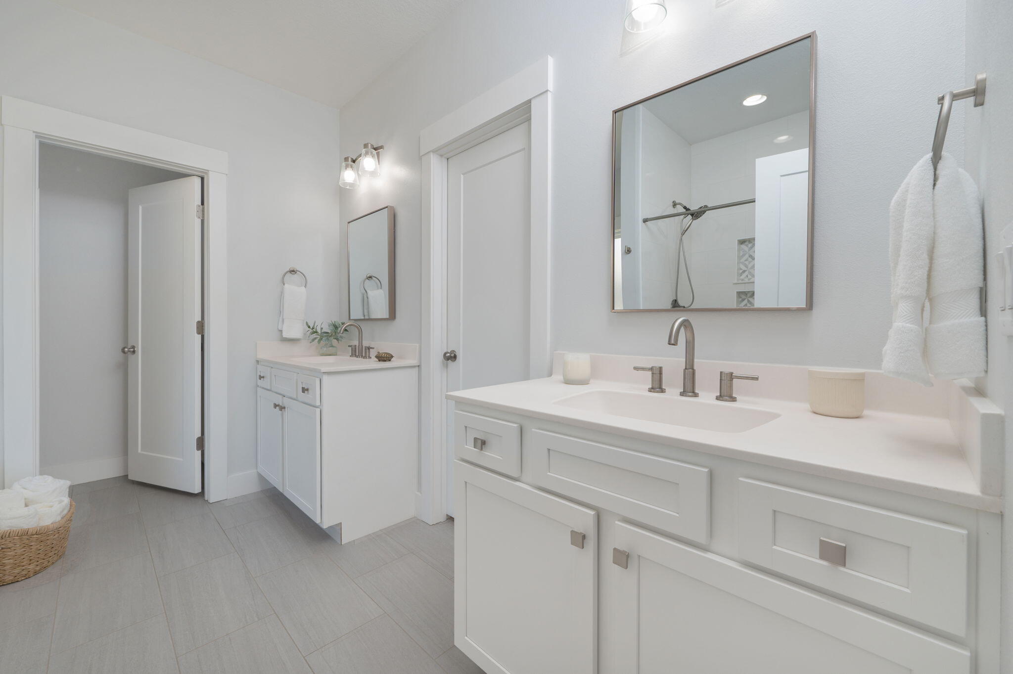 8 Maple Avenue Shalimar, FL 32579 - Photo 30 of 71 a bathroom with double sink and a mirror