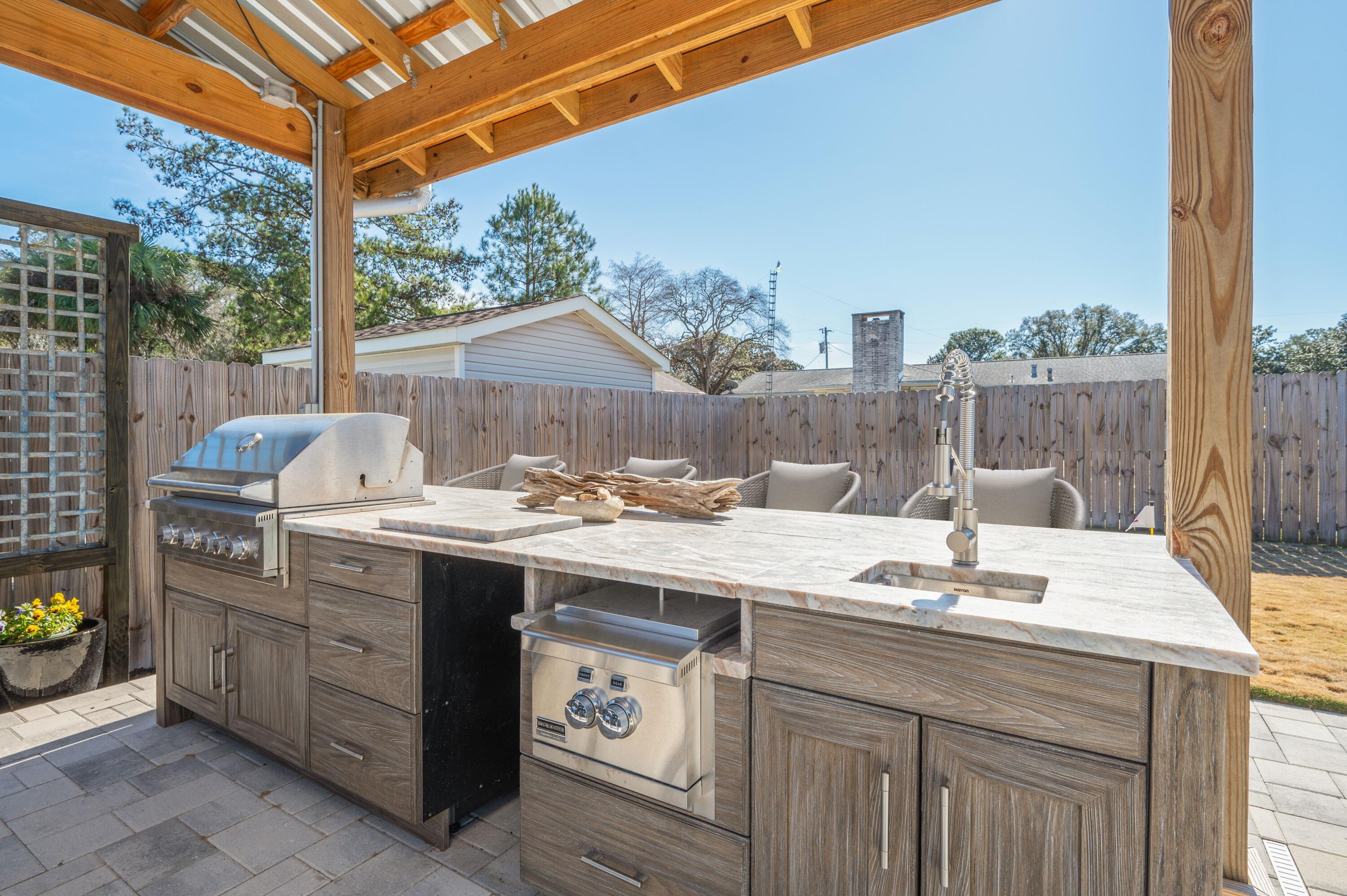 8 Maple Avenue Shalimar, FL 32579 - Photo 7 of 71 62-print-8-maple-ave-3