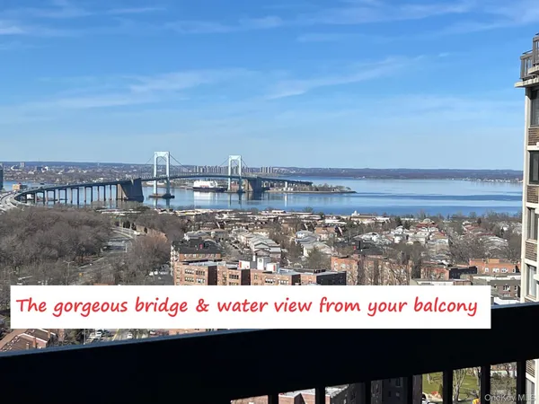 $3,100 | 1 Bay Club Drive, Unit 21W | Bay Terrace