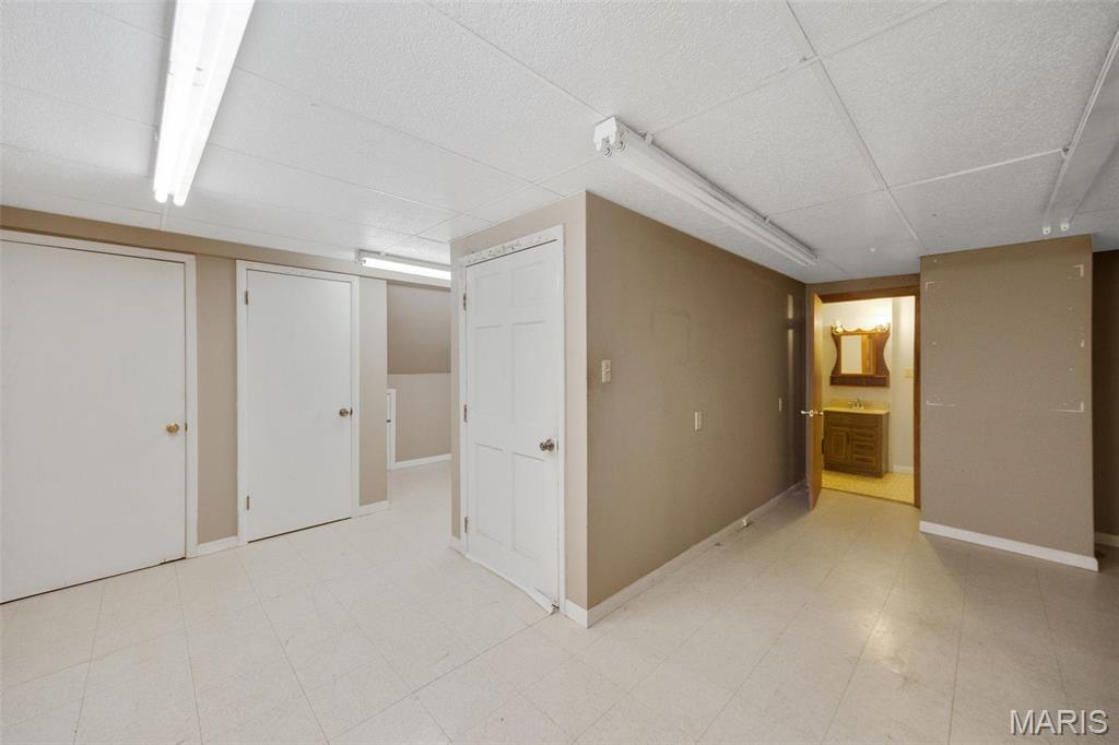 9990 Campfire Drive Pacific, MO 63069 - Photo 23 of 30