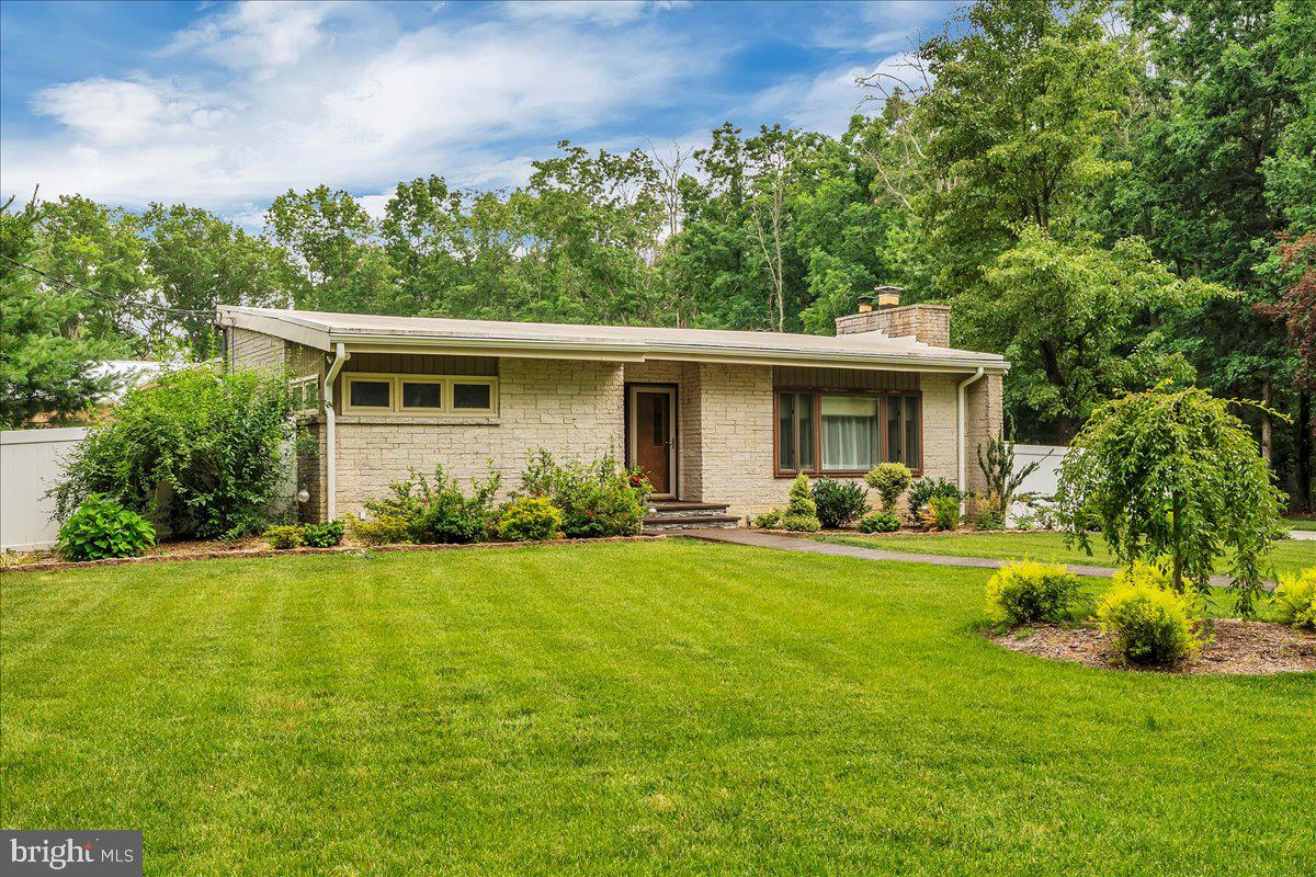 64 Blue Anchor Road Sicklerville, NJ 08081 - Photo 4 of 47 a view of a house with a yard